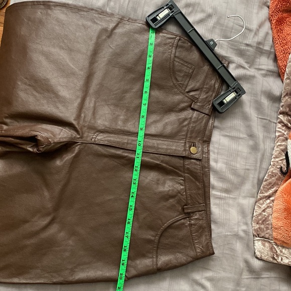 Metro style dark brown leather pants. - Picture 10 of 12